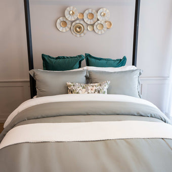 Detalle de la tela Lyocell en duvet cover, fibra natural con brillo sutil y tacto sedoso